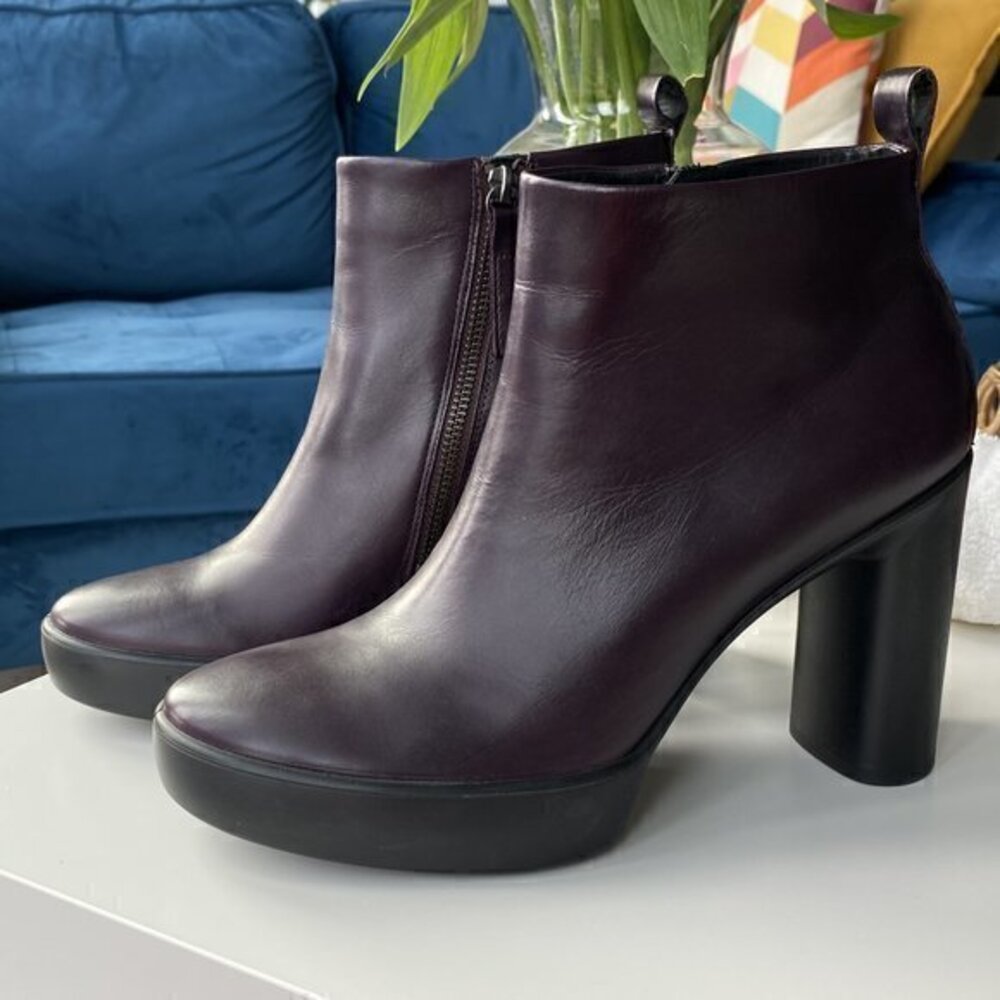 ECCO Shape Sculpted 260 mm Motion 75 Fig color Size 9.5-10